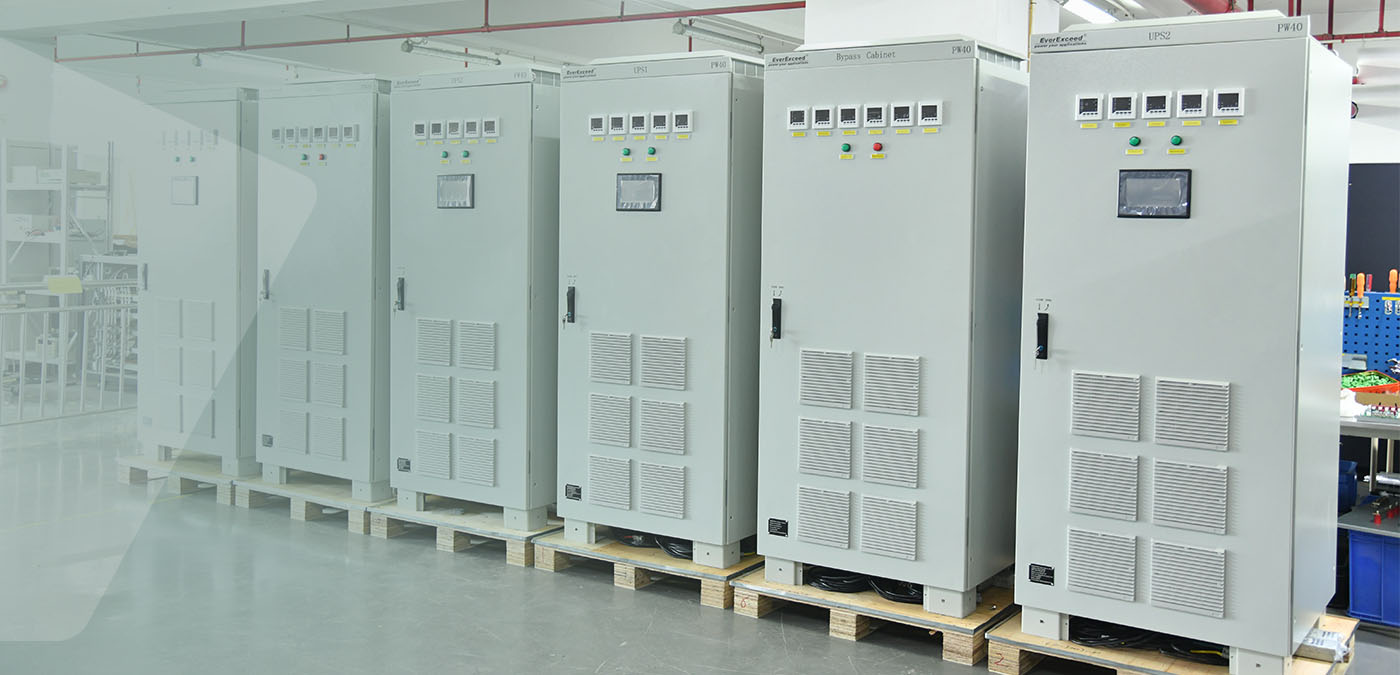Bộ lưu điện 40kVA Power Champion Seires cho dự án dầu khí